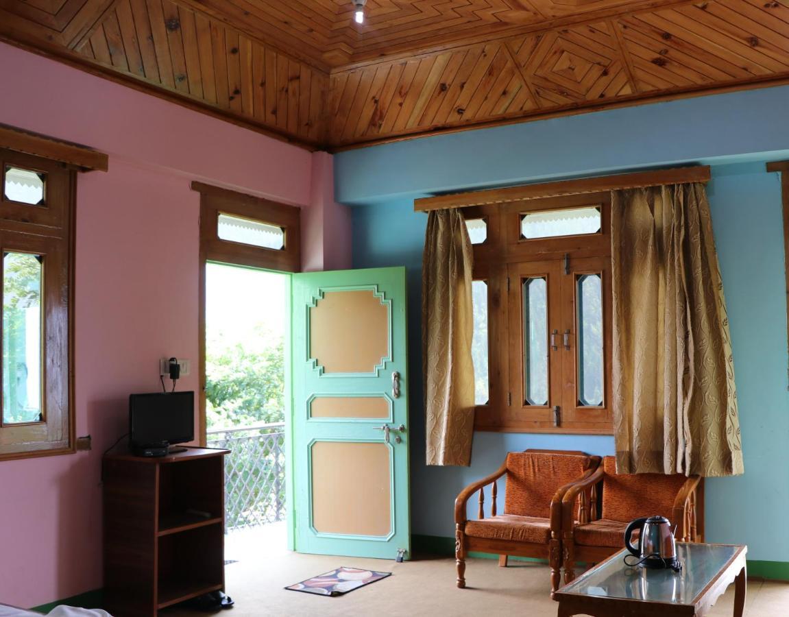 Hotel Mount Kailash Sangla Exterior photo